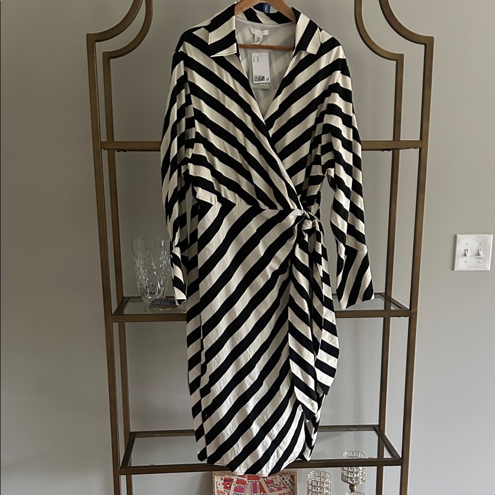 H&M Monochrome Striped Garment